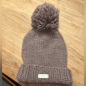 North face cozy winter hat with Pom Pom